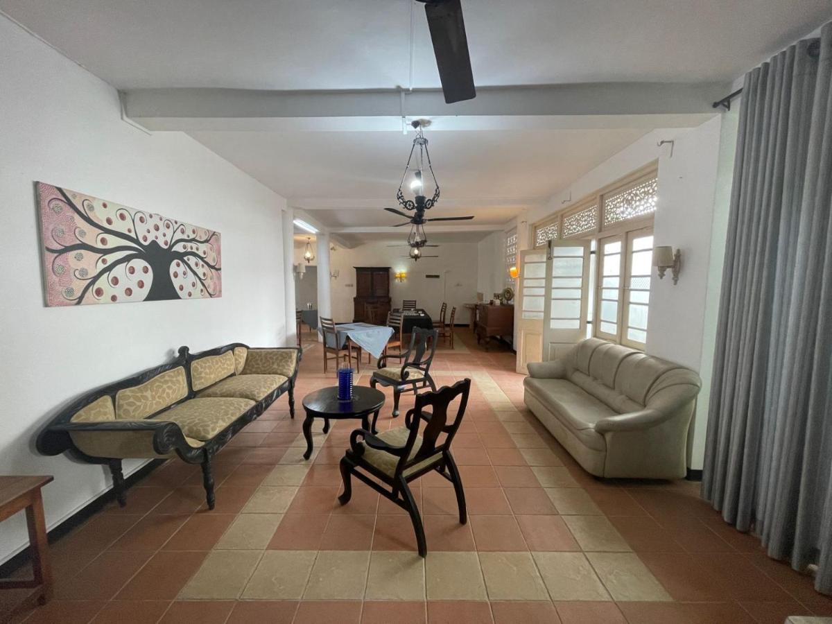 Beverly Villa Dehiwala-Mount Lavinia Exterior photo